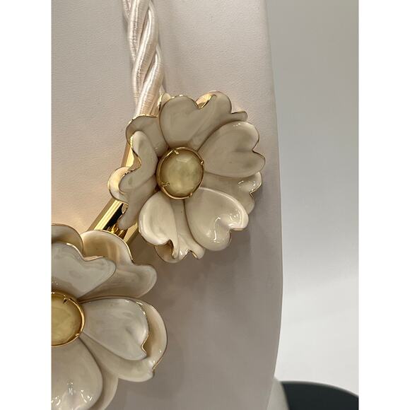 Kate Spade New York Bright Blossom White Flower 12k Plated Statement Necklace - Picture 10 of 12